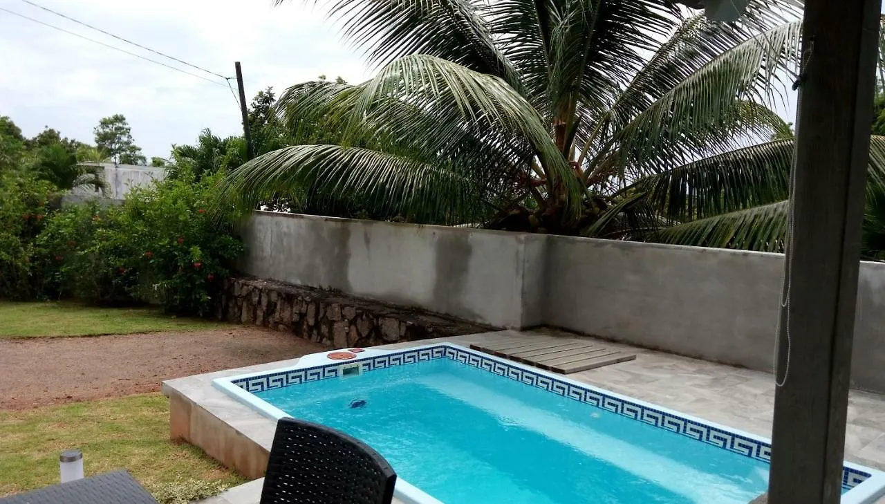 Eco Lodge Self-Catering 1-2 Grand Anse  0*, Grand Anse (Mahe) Seychelles